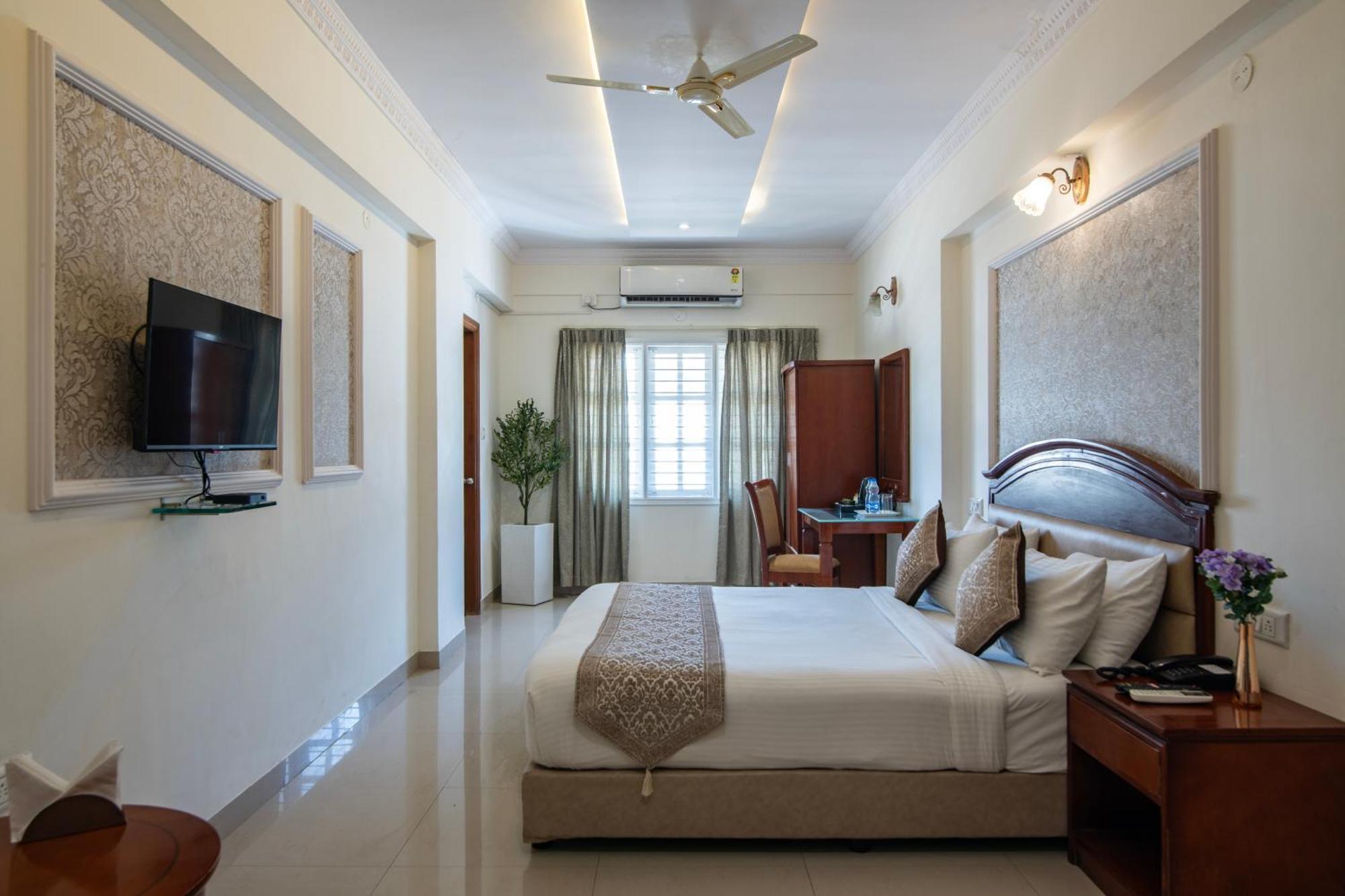 Hyde Park Hotel Μπανγκαλόρ Εξωτερικό φωτογραφία